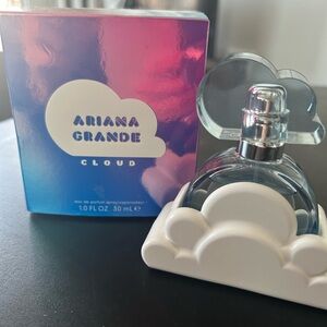 Ariana Grande Cloud Perfume ☁️